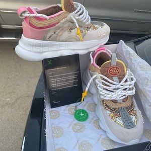 Versace chain reaction